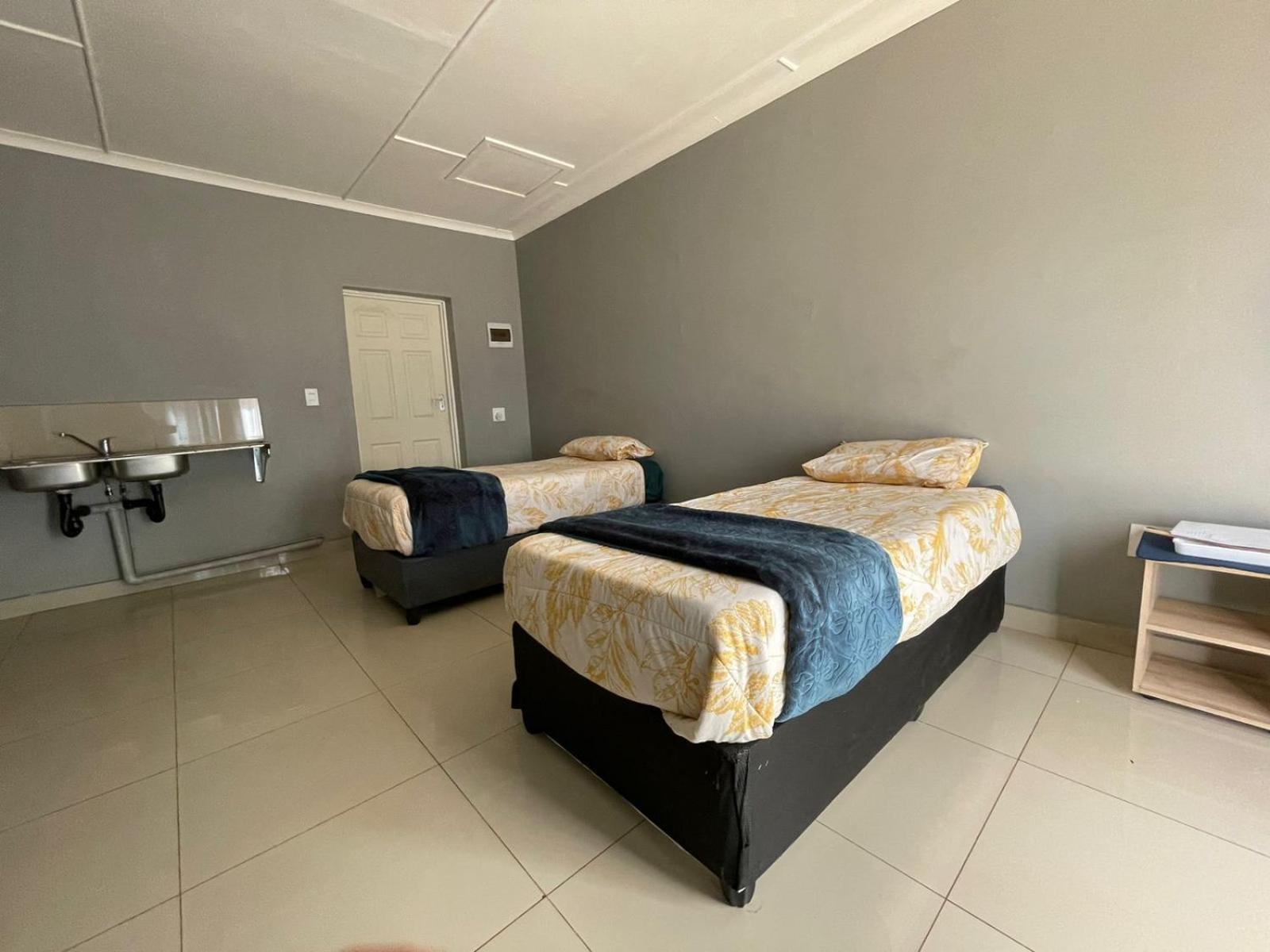 Rocky Hills Guesthouse Piet Retief ภายนอก รูปภาพ